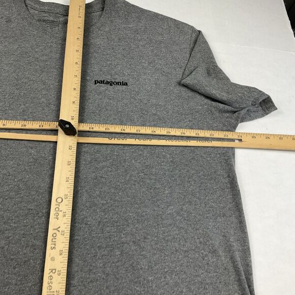 Patagonia XL T-Shirt Gray Logo Graphic Print Tee Outdoors Hiking Short Sleeve - Picture 8 of 10